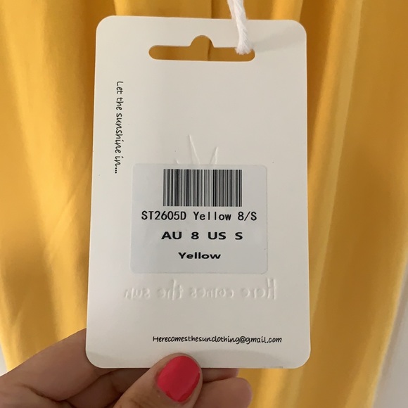 Dress, yellow, size small, brand new with tags - Picture 5 of 5